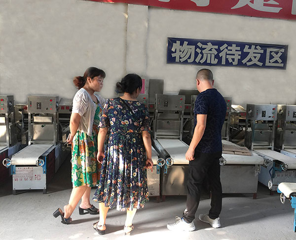南陽(yáng)燴面機(jī)