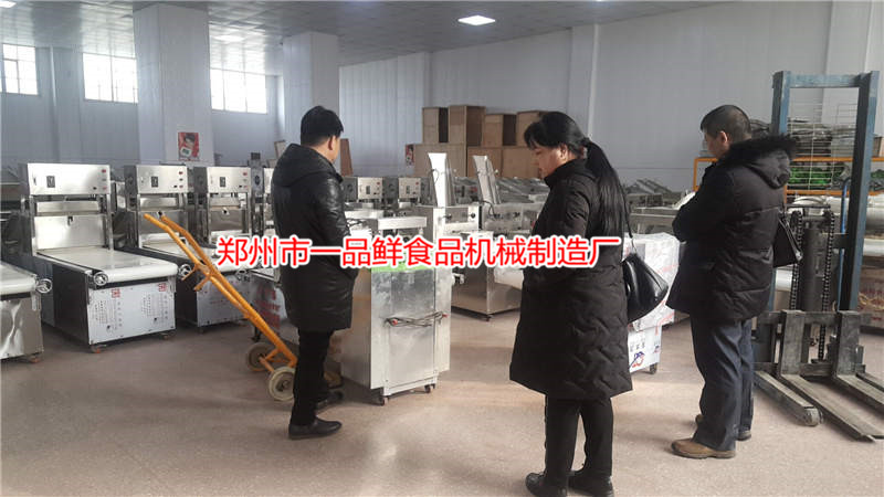北京王先生開連鎖飯店購買一品鮮飯店成型機